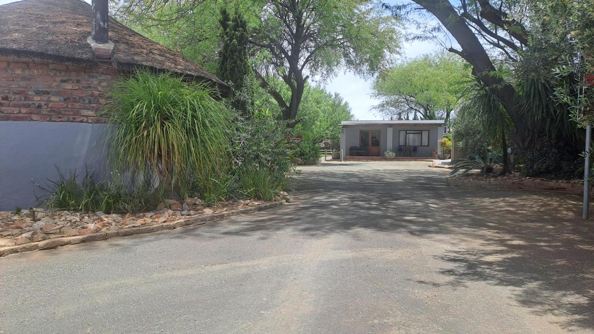 African Dawn B&B Calvinia Eksteriør bilde